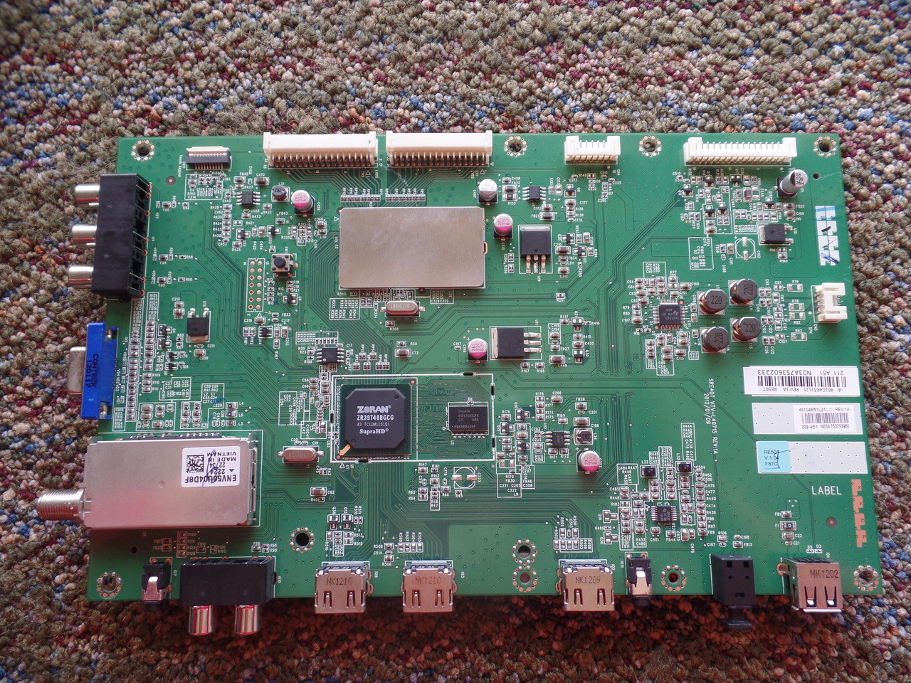 Toshiba 75029243 (SRE40T VTV-L40715) Main Board for 50L5200U