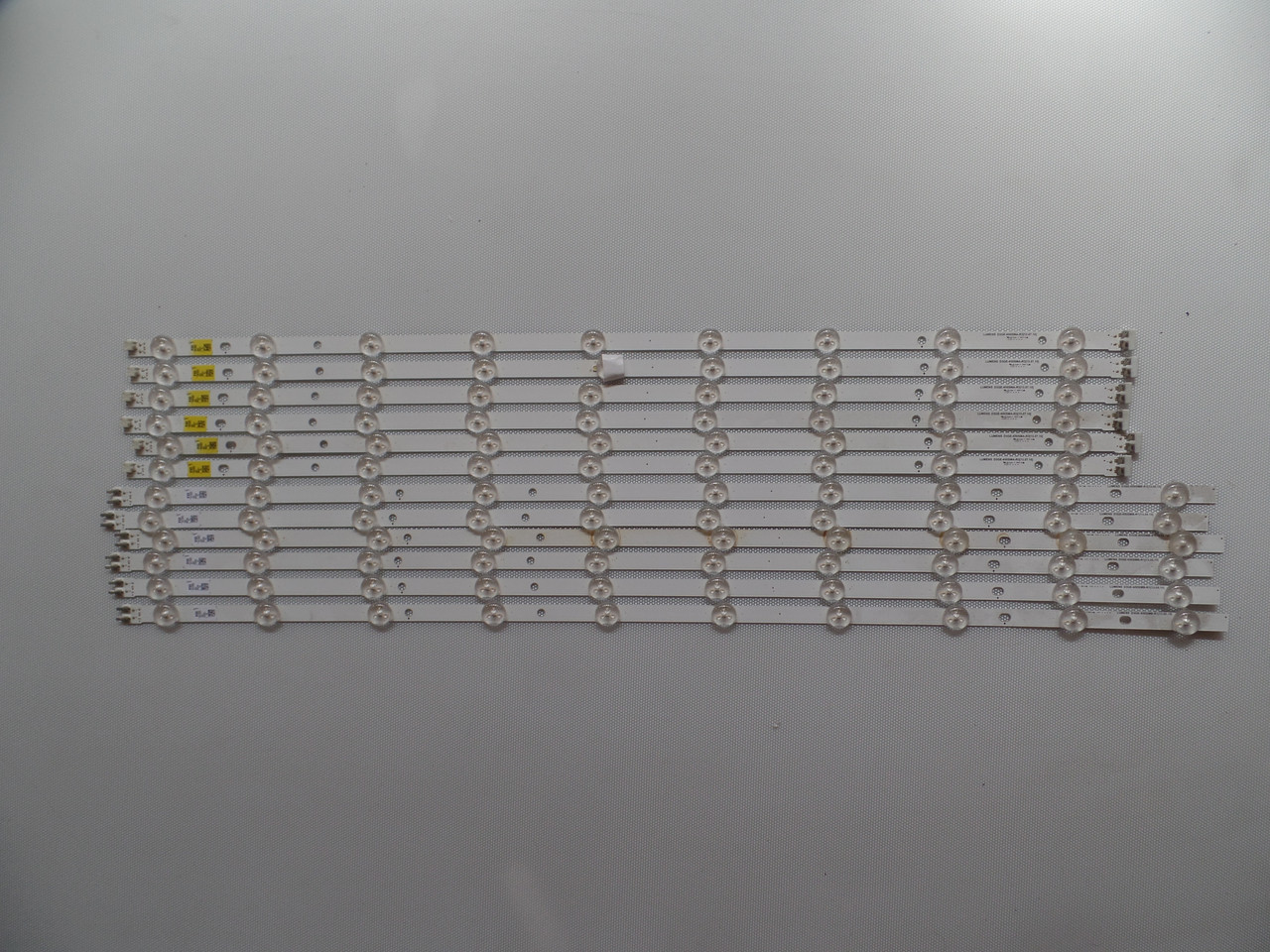 BN96-29076A/BN96-29077A Samsung LED Backlight Strips (12)