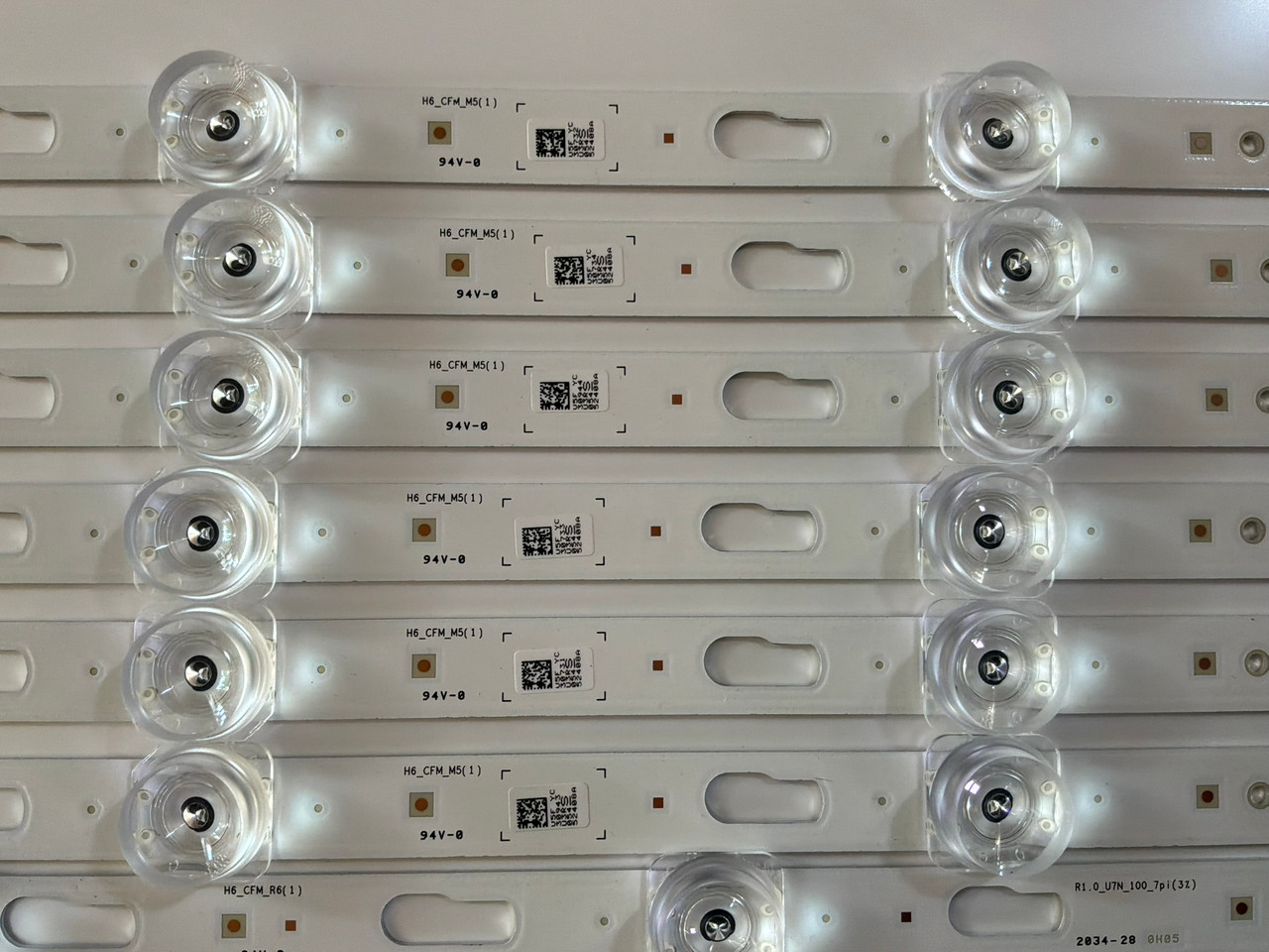 BN96-52407A/BN96-52408A/BN96-52409A LED Backlight Bars/Strips Samsung UN86TU9000FXZA (18)