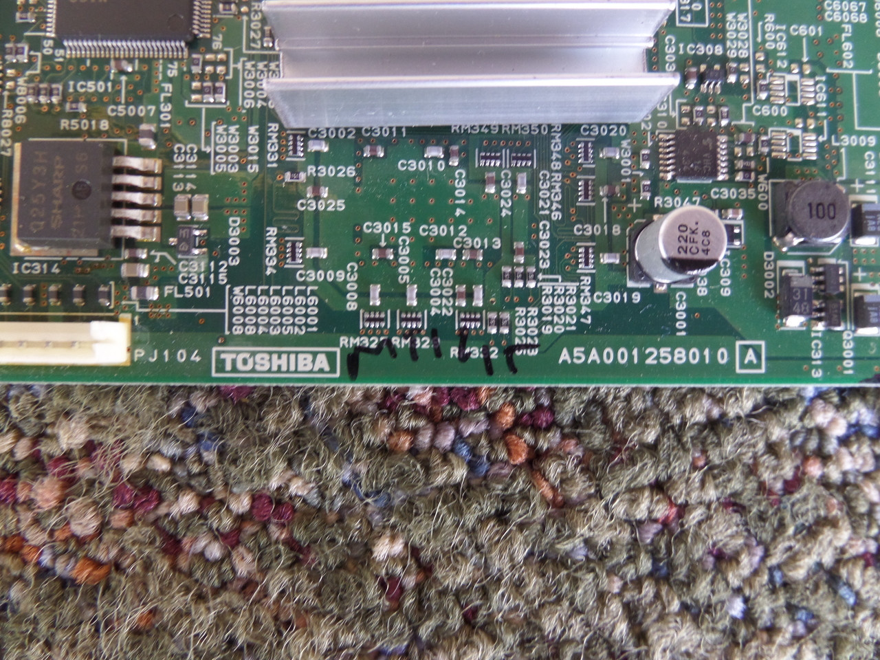 TOSHIBA 62HM15 A BOARD PD1940 B
