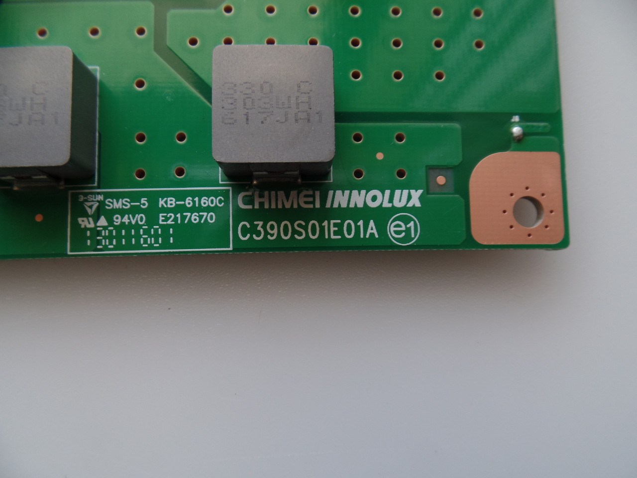 27-D087014, C390S01E01A CMO LED Driver