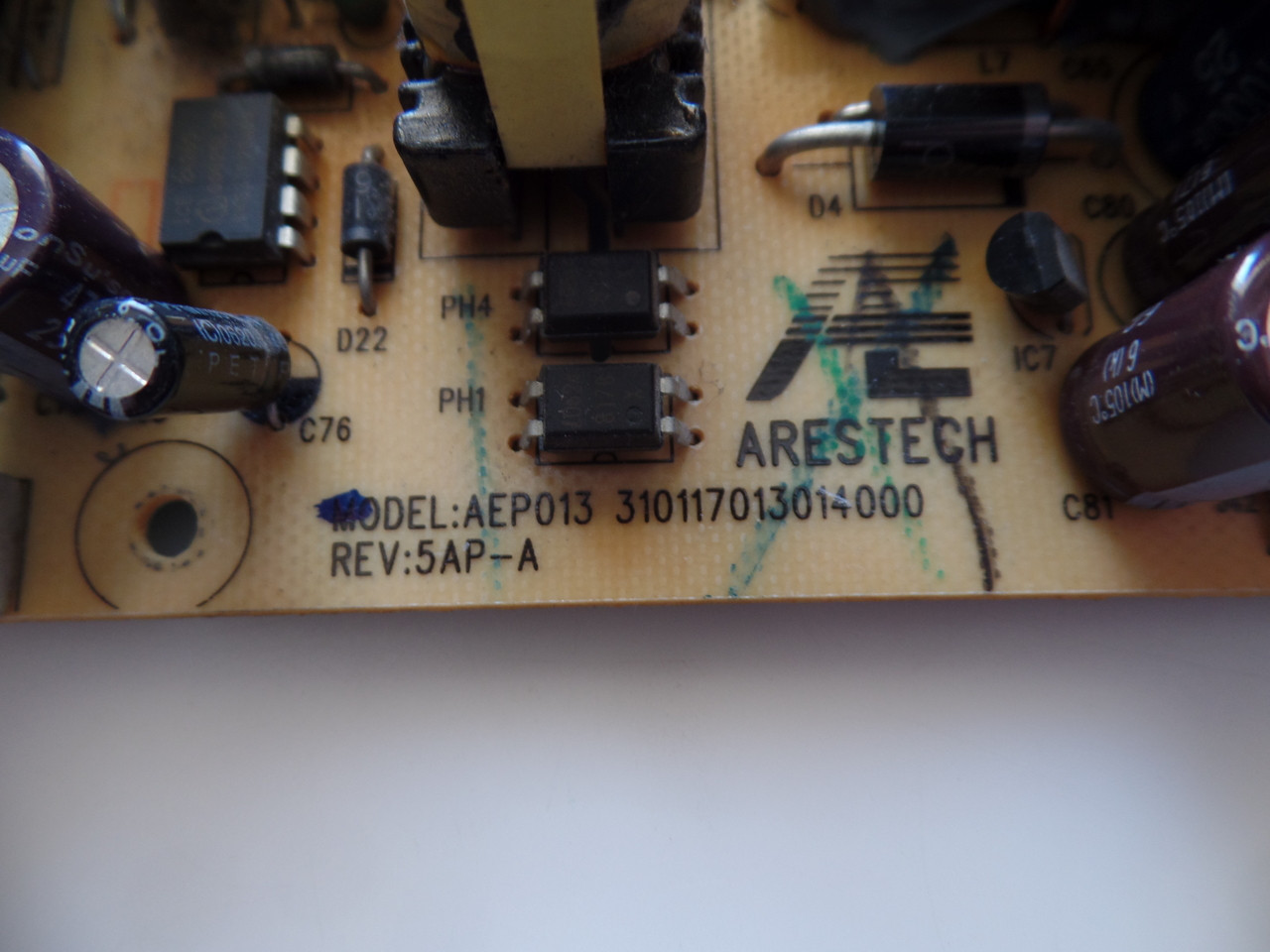 AEP013 (310119013014000, 310117013014000) Power Supply for Olevia