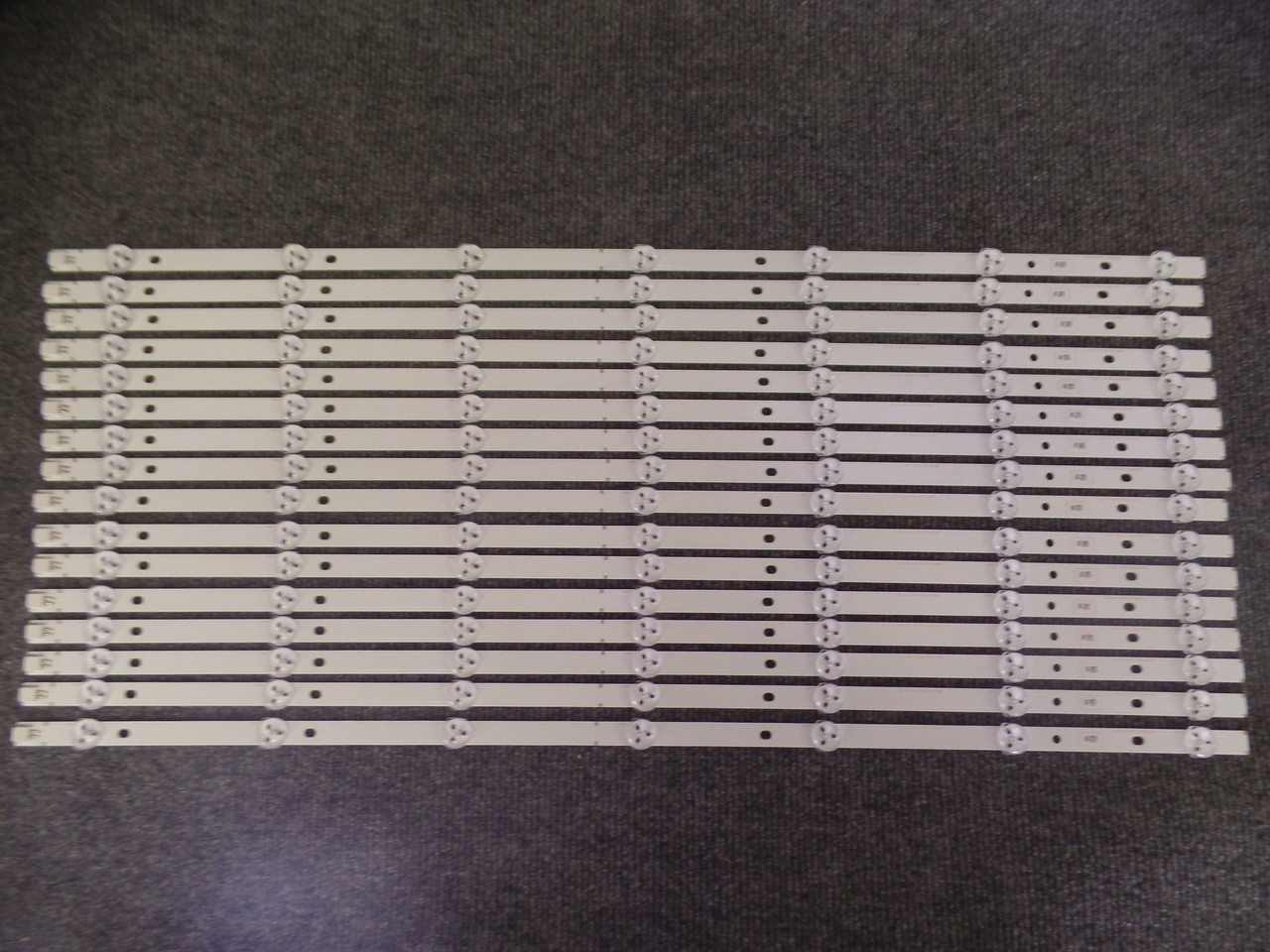 SVG650A07 Vizio Replacement LED Backlight Strips (16)