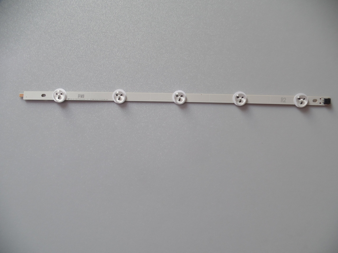 6916L-1217A LED Strip Type R2 For LG 42LN549E-UA