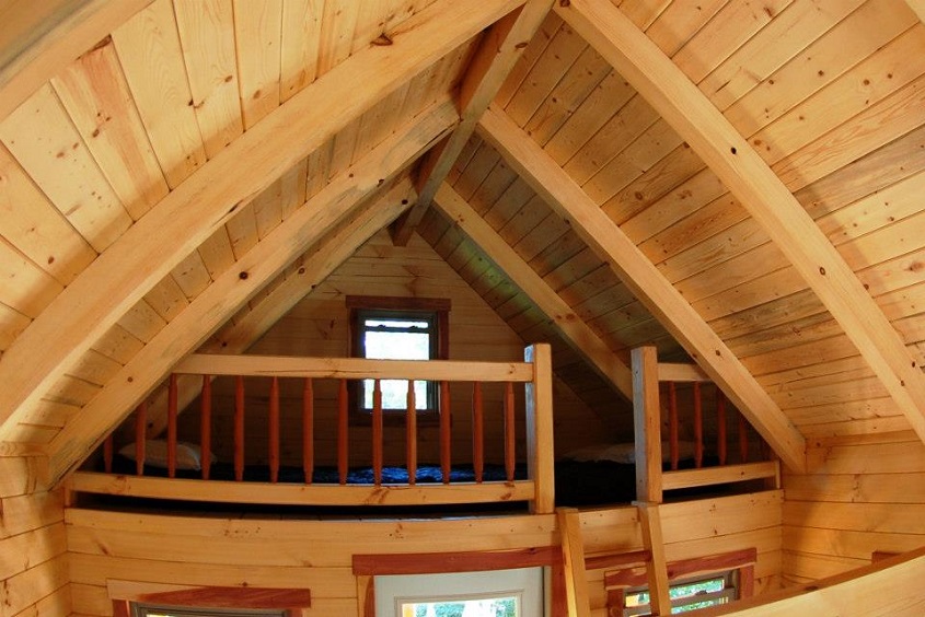 Amish Built Log Cabin to Quebec, Canada
