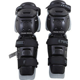 MOOSE RACING 27040549 Moose Racing Synapse Hd Knee Guards - Black 2704-0549