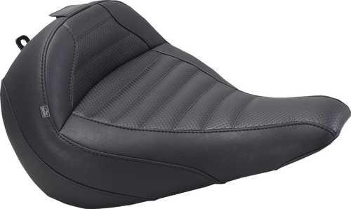 MUSTANG 89022 Mustang Seat Solo Standard Touring Breakout 89022