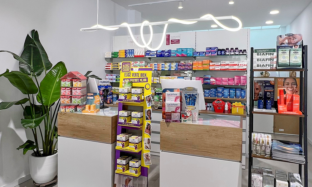 Farmacia Laia Micaló en Roses, Girona