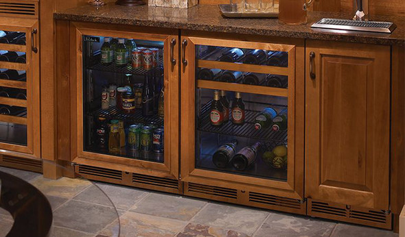 Perlick 24" Signature Series 18" Shallow Depth Indoor Beverage Center with Panel Ready Glass Door - HH24BS-4-4