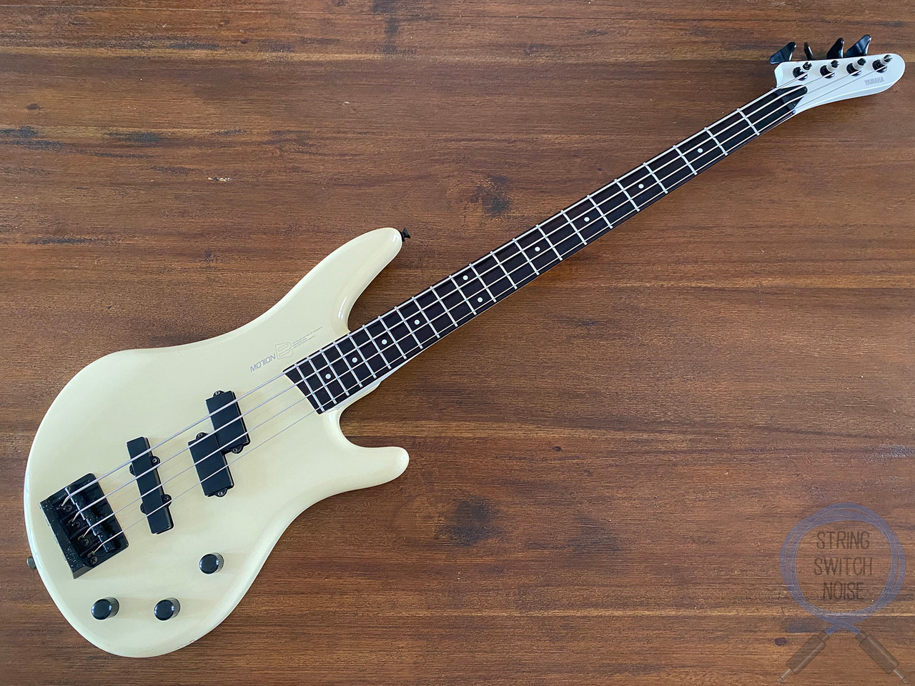 Yamaha MB IIIR, Motion B Bass, 1989, White, Rare Model - String 