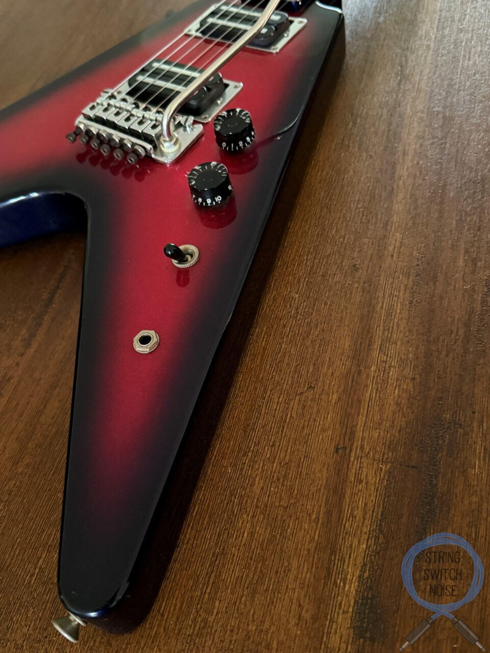 FERNANDES BSV-70 Flying-V 日本製 FERNANDES Fernandes BSV-70 Electric Guitar エレキギター