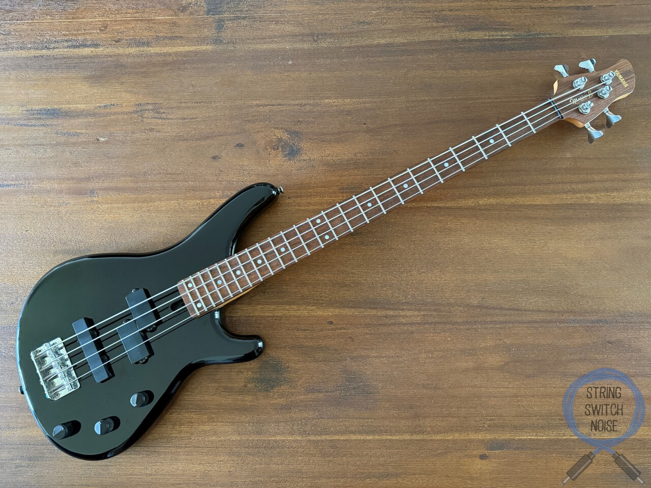 Yamaha Motion B Bass, 1997, MB 40, Black, 32” Medium Scale