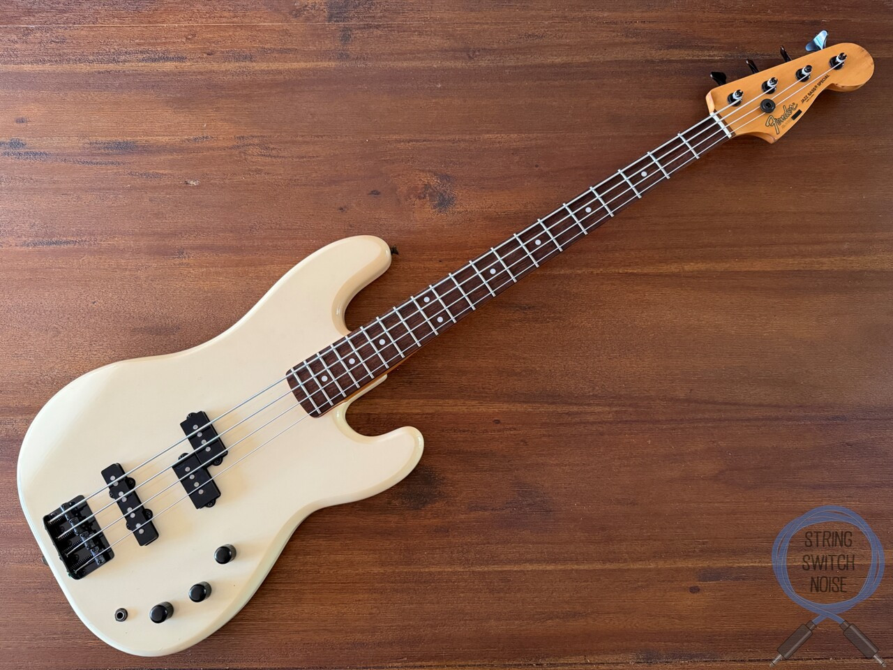 Fender Jazz Bass, Special, P/J Pickups, White, 1988 Vintage