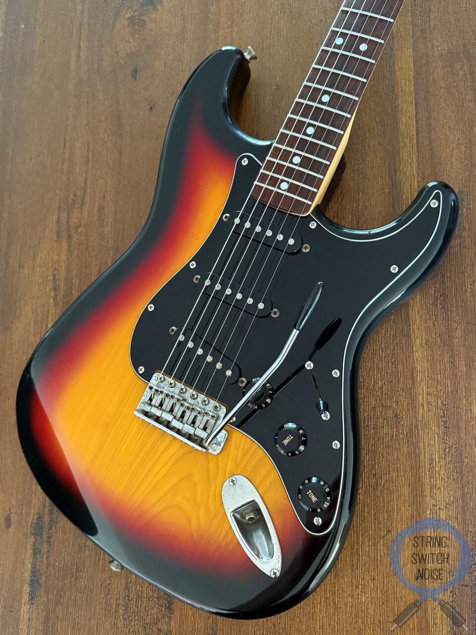 Fender Japan ST72 3-Tone Sunburst フジゲン Fender Stratocaster, '72, Three Tone Sunburst, 1993