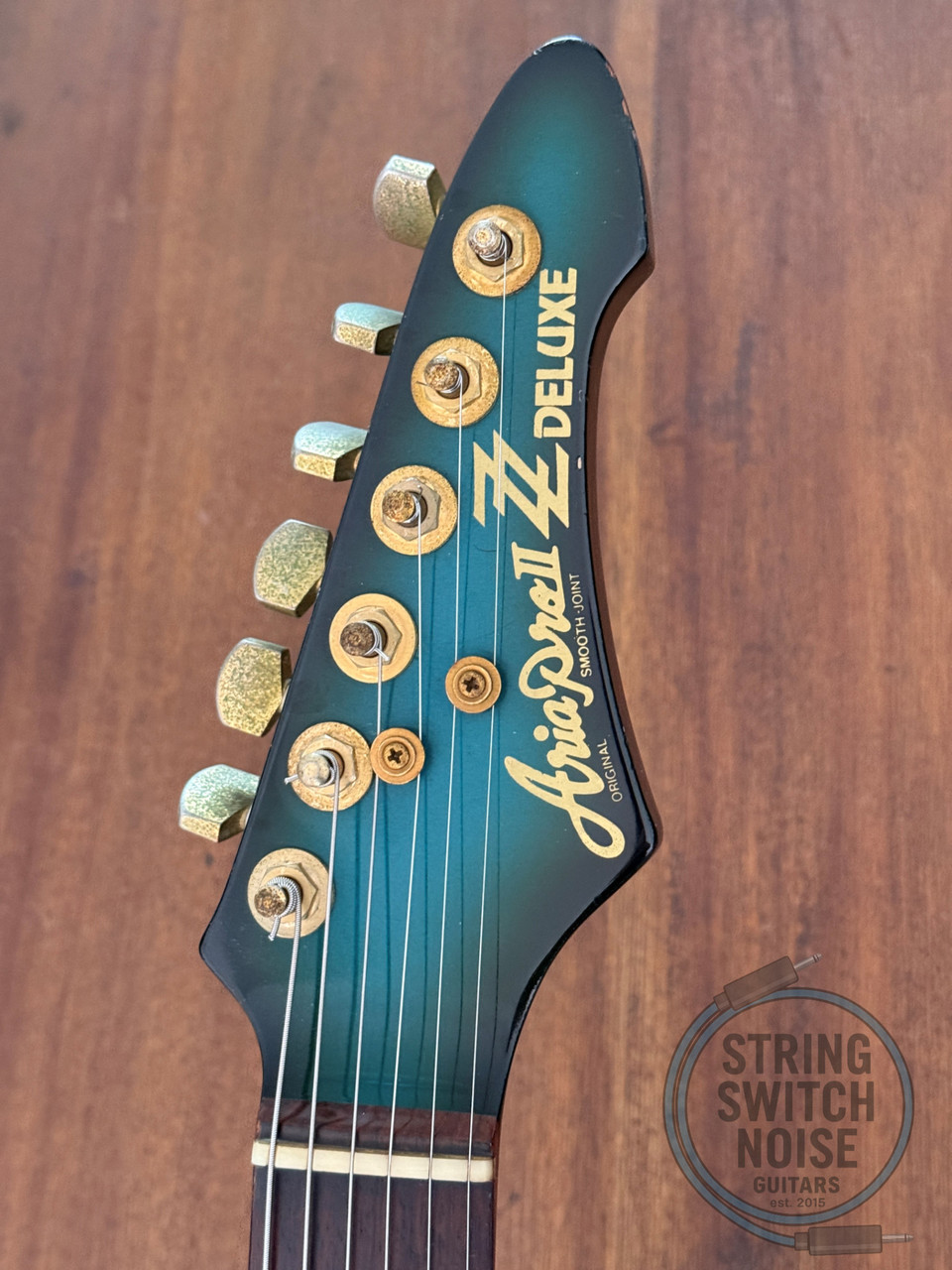 Aria Pro II, Explorer Guitar, ZZ Deluxe, Blue Black Burst, MIJ, 1983