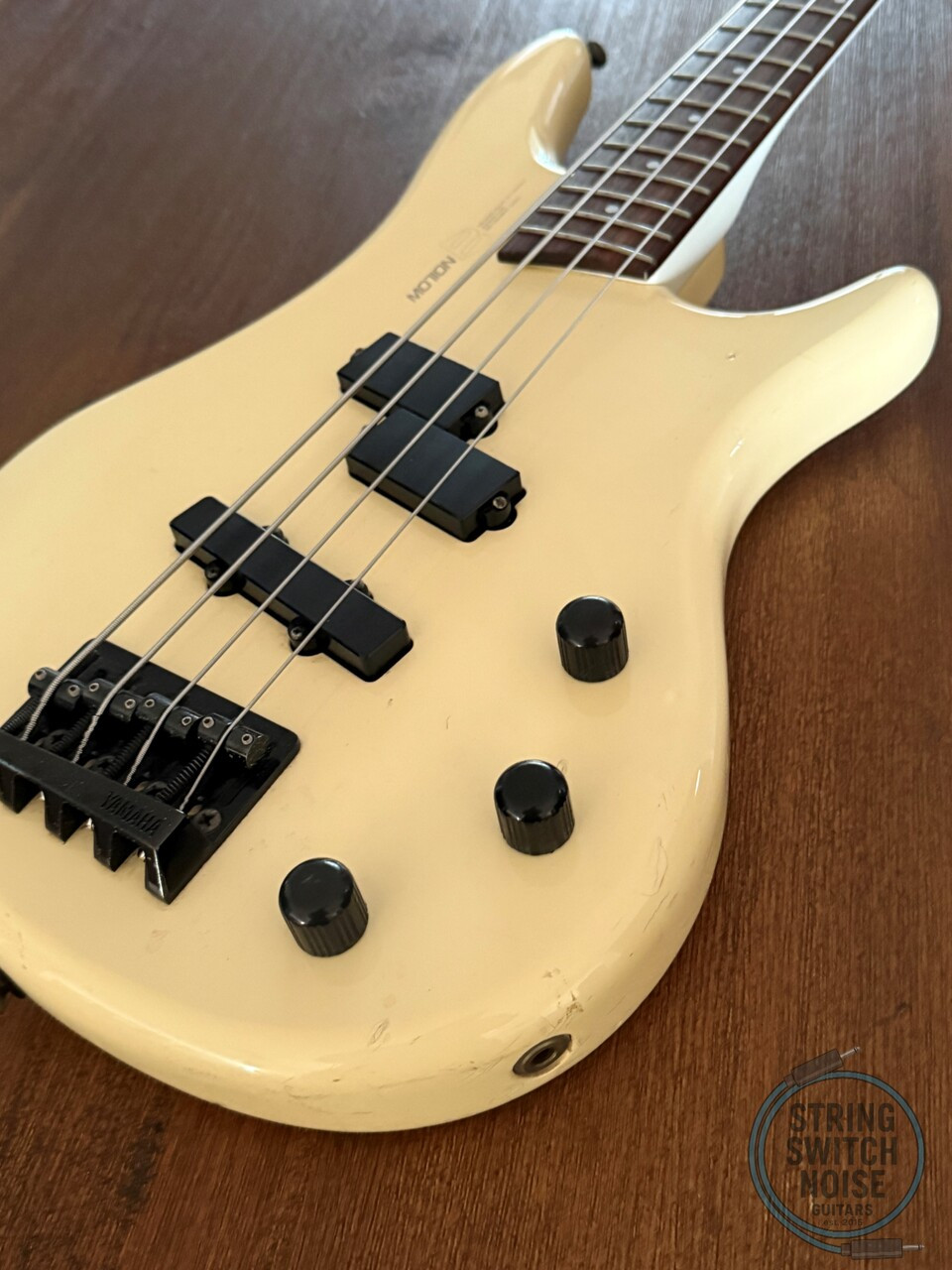 Yamaha MB IIIR, Motion B Bass, 1989, White, Made in Japan