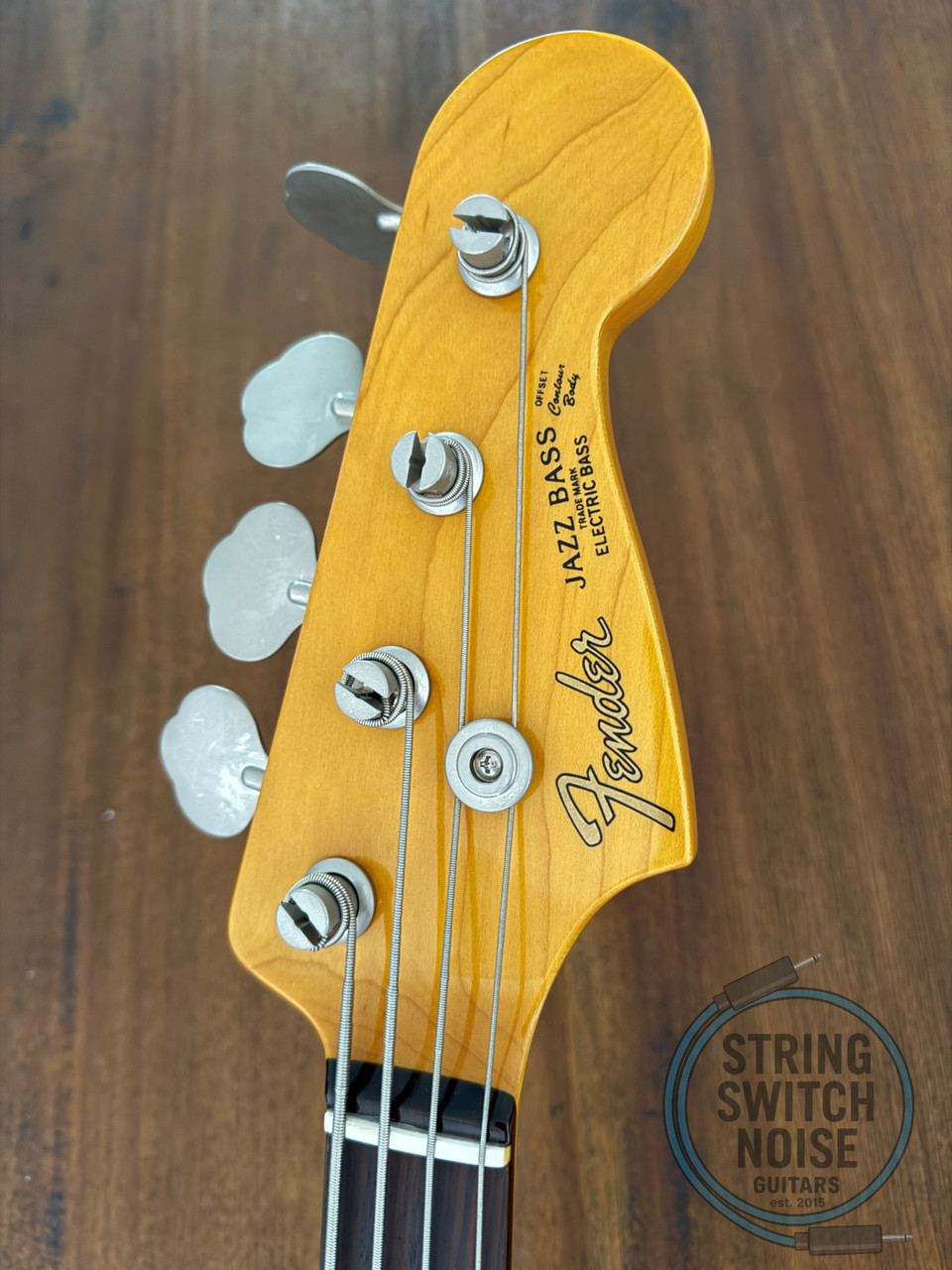 Fender Jazz Bass, ‘62, Three Tone Sunburst, 1997, NEAR MINT COND