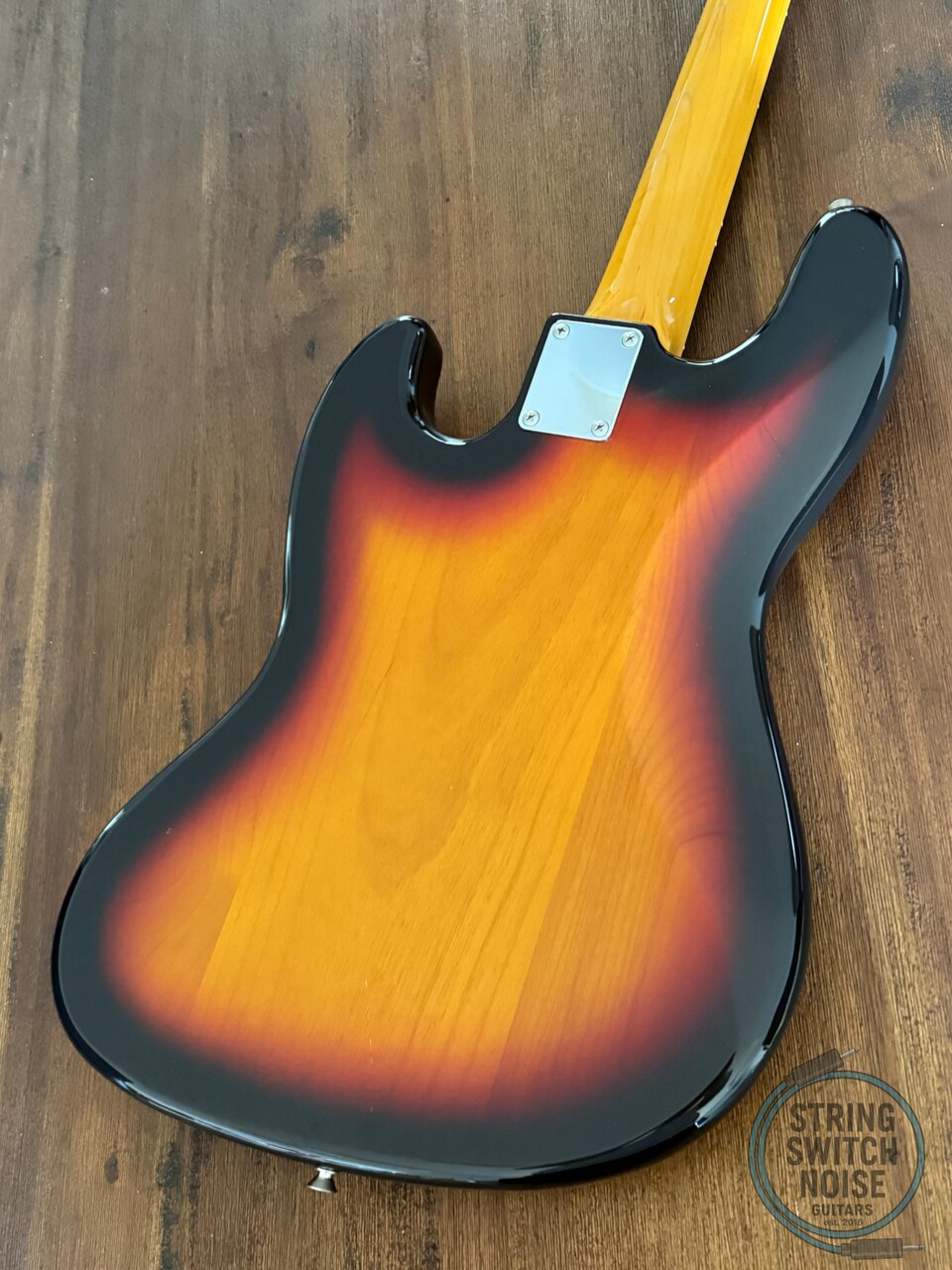 Fender Jazz Bass, ‘62, Three Tone Sunburst, 1997, NEAR MINT COND