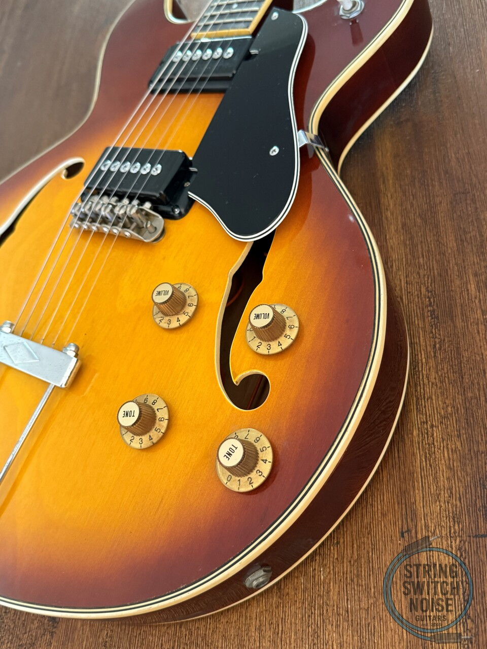 Mosrite Avenger, Hollowbody,1970s Vintage, Sunburst, RARE