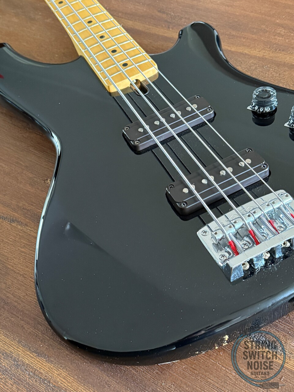 Yamaha Super Bass 500S, Black, MIJ 1977, Offset J Bass Style