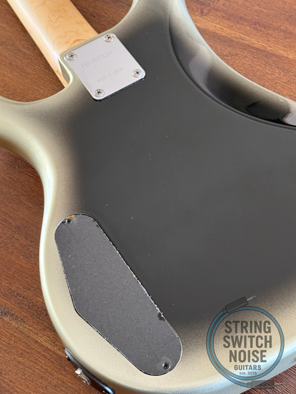 Fernandes Revolver Bass	FRB-50, Silver Burst, MIJ, 1990s