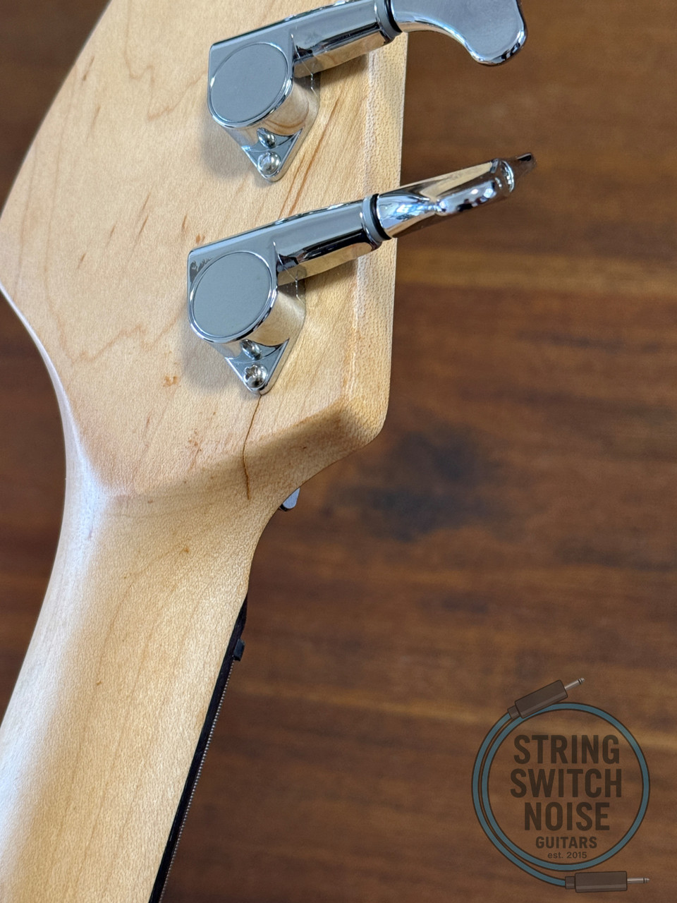 Fernandes Revolver Bass	FRB-50, Silver Burst, MIJ, 1990s