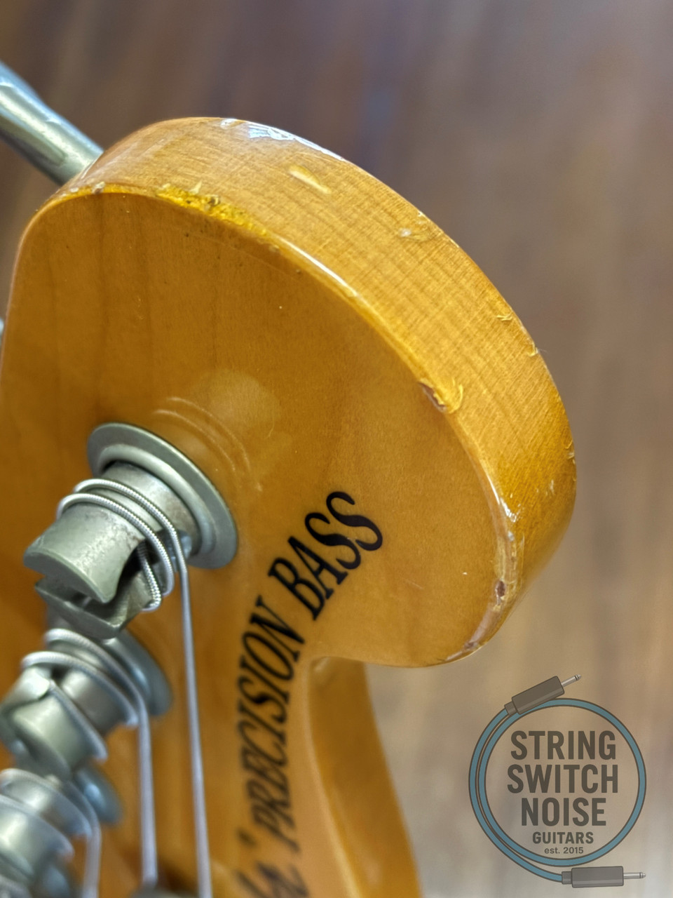 Fender Precision Bass, ‘70, Aged Olympic White, 1999, USA Pickup Fender Precision Bass, ‘70, Aged Olympic White, 1999, USA Pickup