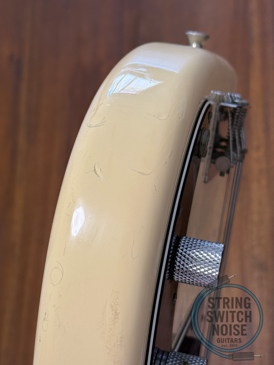 Fender Precision Bass, ‘70, Aged Olympic White, 1999, USA Pickup Fender Precision Bass, ‘70, Aged Olympic White, 1999, USA Pickup