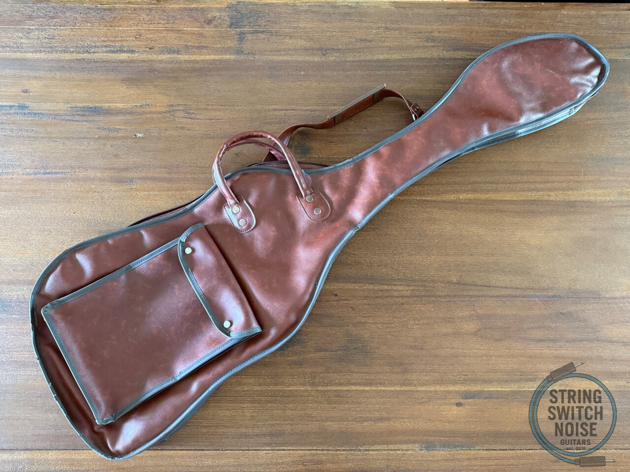 Fender Precision Bass, ‘70, Aged Olympic White, 1999, USA Pickup Fender Precision Bass, ‘70, Aged Olympic White, 1999, USA Pickup