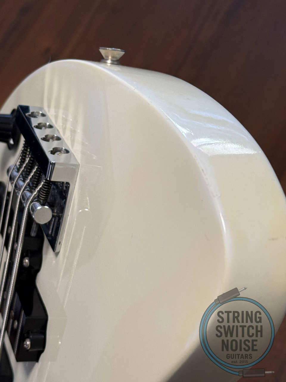 Fernandes Mockingbird Bass, MB-65, Snow White (aged), MIJ, 1992