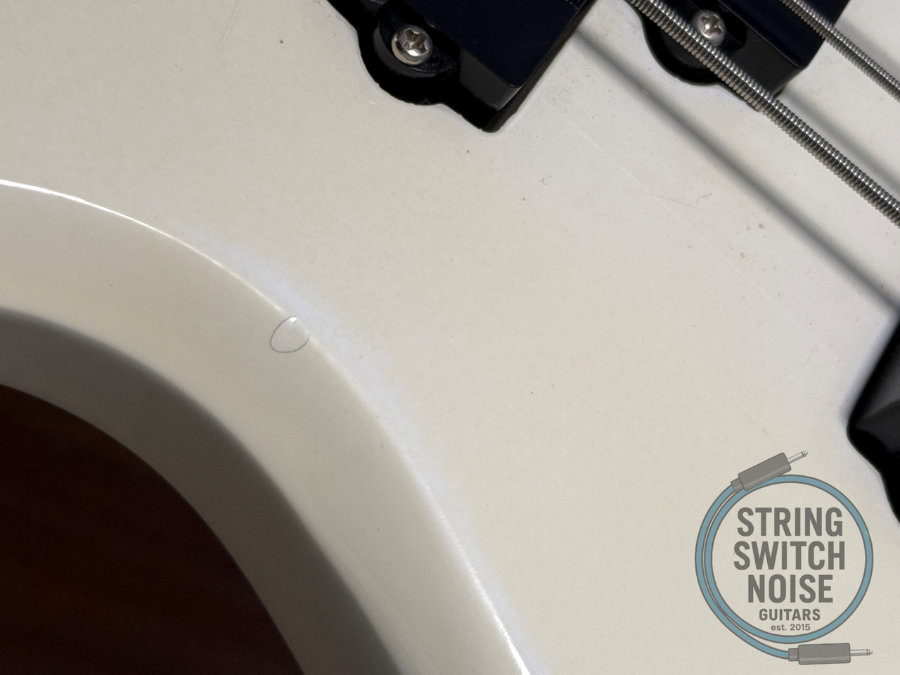 Fernandes Mockingbird Bass, MB-65, Snow White (aged), MIJ, 1992