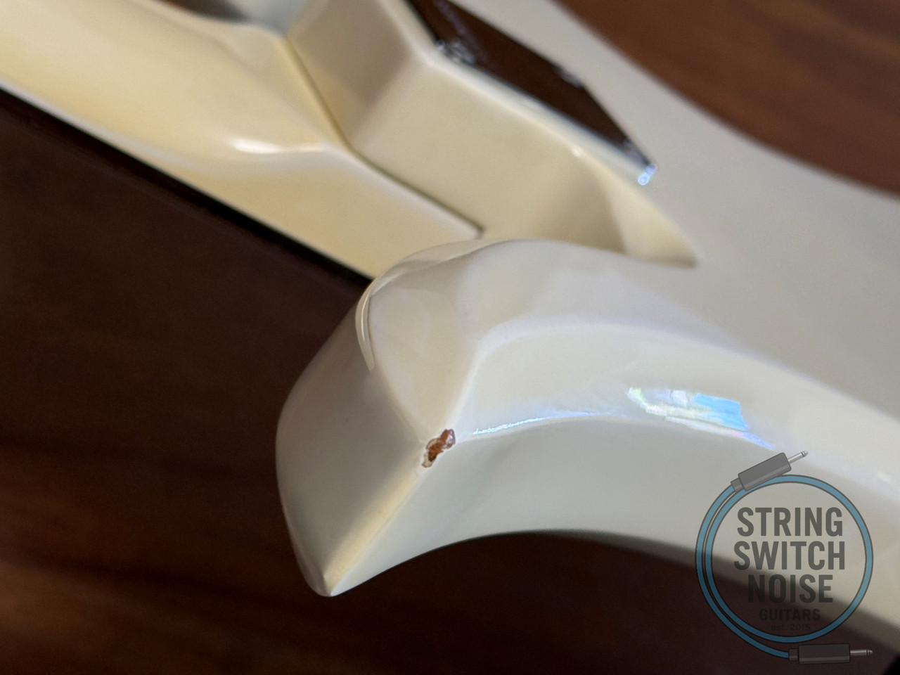 Fernandes Mockingbird Bass, MB-65, Snow White (aged), MIJ, 1992