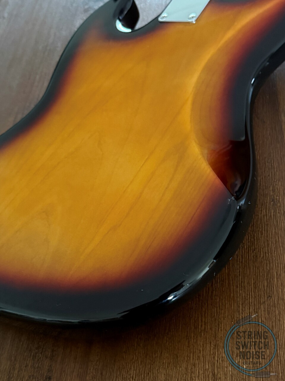 Fender Jazz Bass, Sunburst, Alder, 2004, Made In Japan