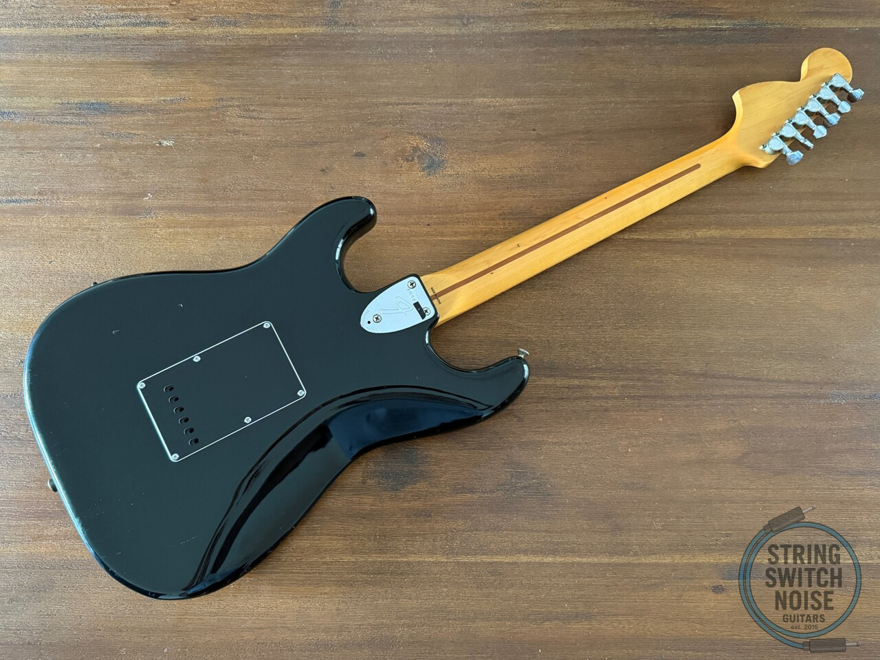 Fender Stratocaster, ‘72, Black on Black, Vintage 1983, Hard Case