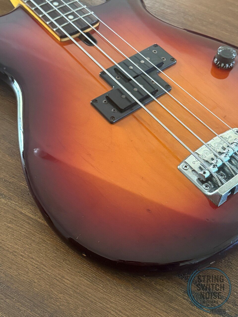 Yamaha Broad Bass VI, Cherry Burst, MIJ 1979, P Bass Style/Sound