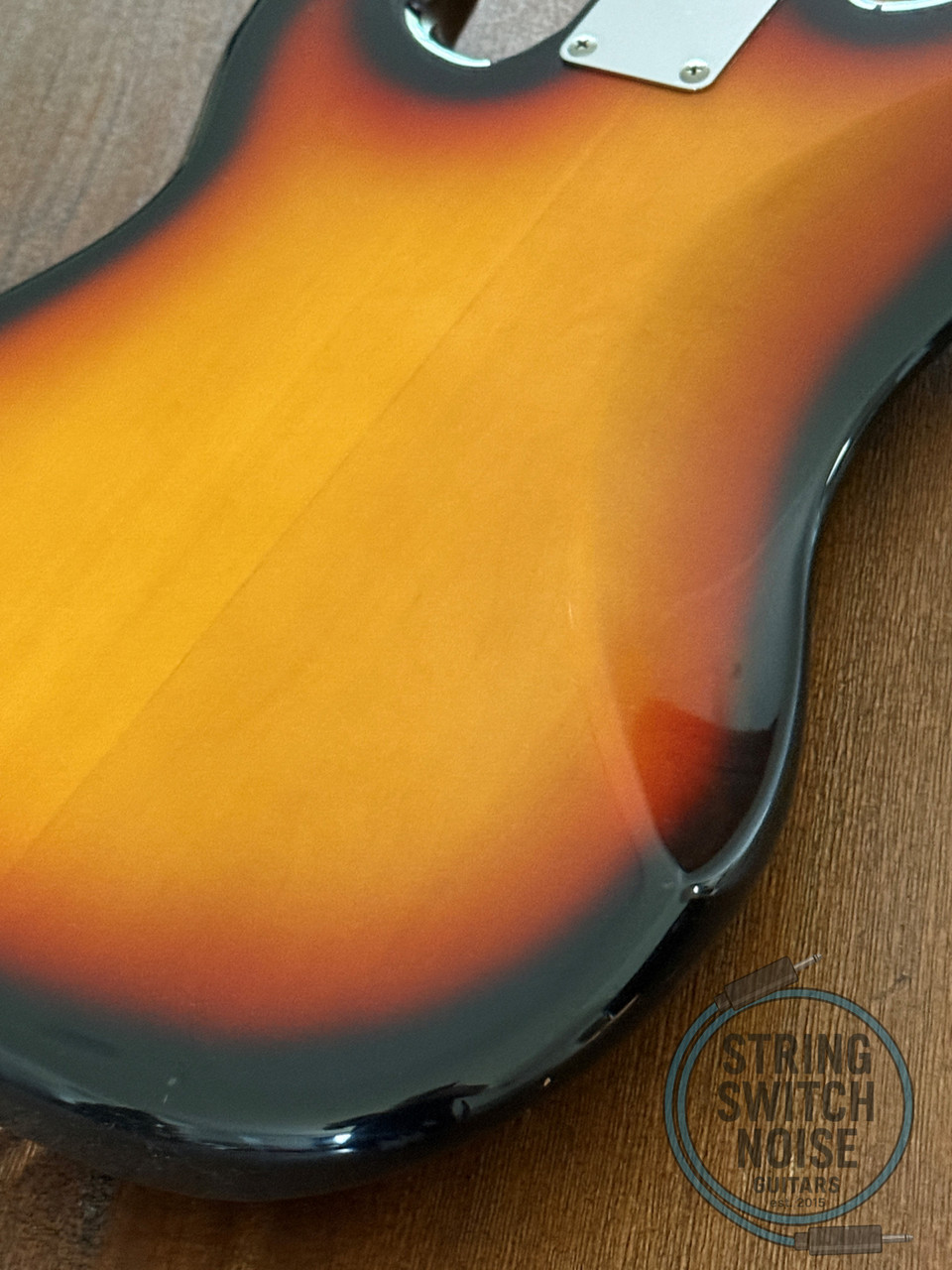 Fender Precision Bass, Three Tone Sunburst, MIJ, 2002