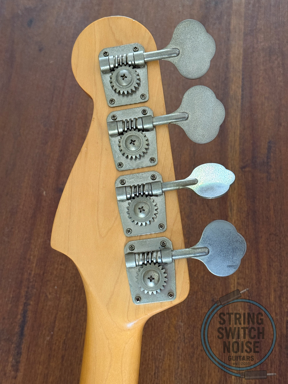 Fender Precision Bass, Three Tone Sunburst, MIJ, 2002