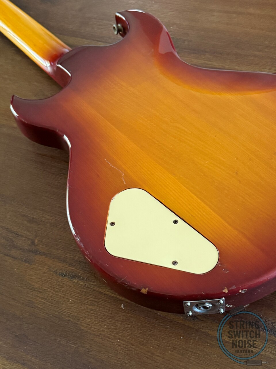 Aria Pro II, Cardinal Series Bass, MIJ 1982, Cherry Burst, SET NECK