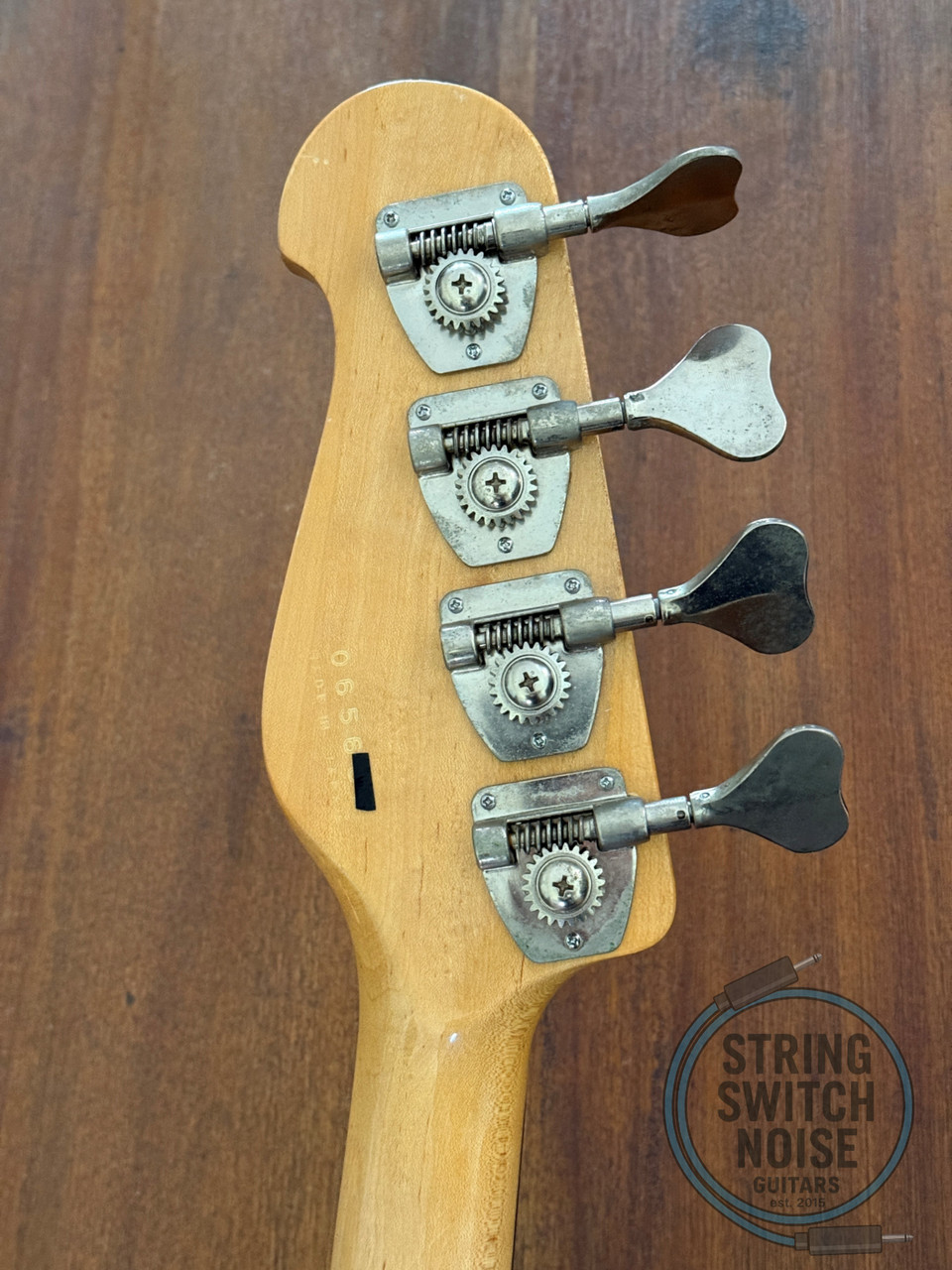 Yamaha Broad Bass VII, PJ, Metallic Red, MIJ 1982, OHSC and Papers