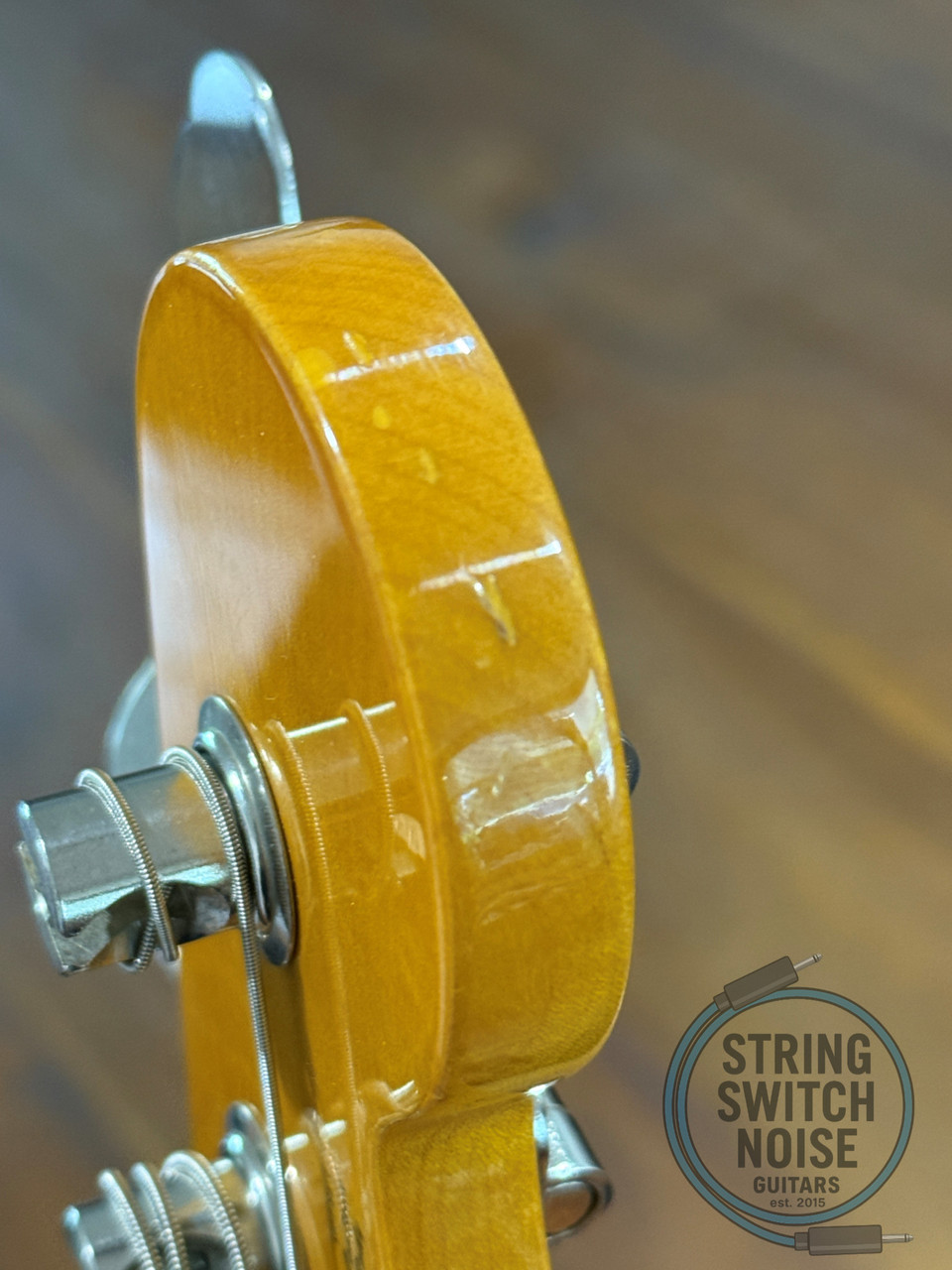 Fender Jazz Bass, ’62-US, Fiesta Red, 1997, USA Pickups