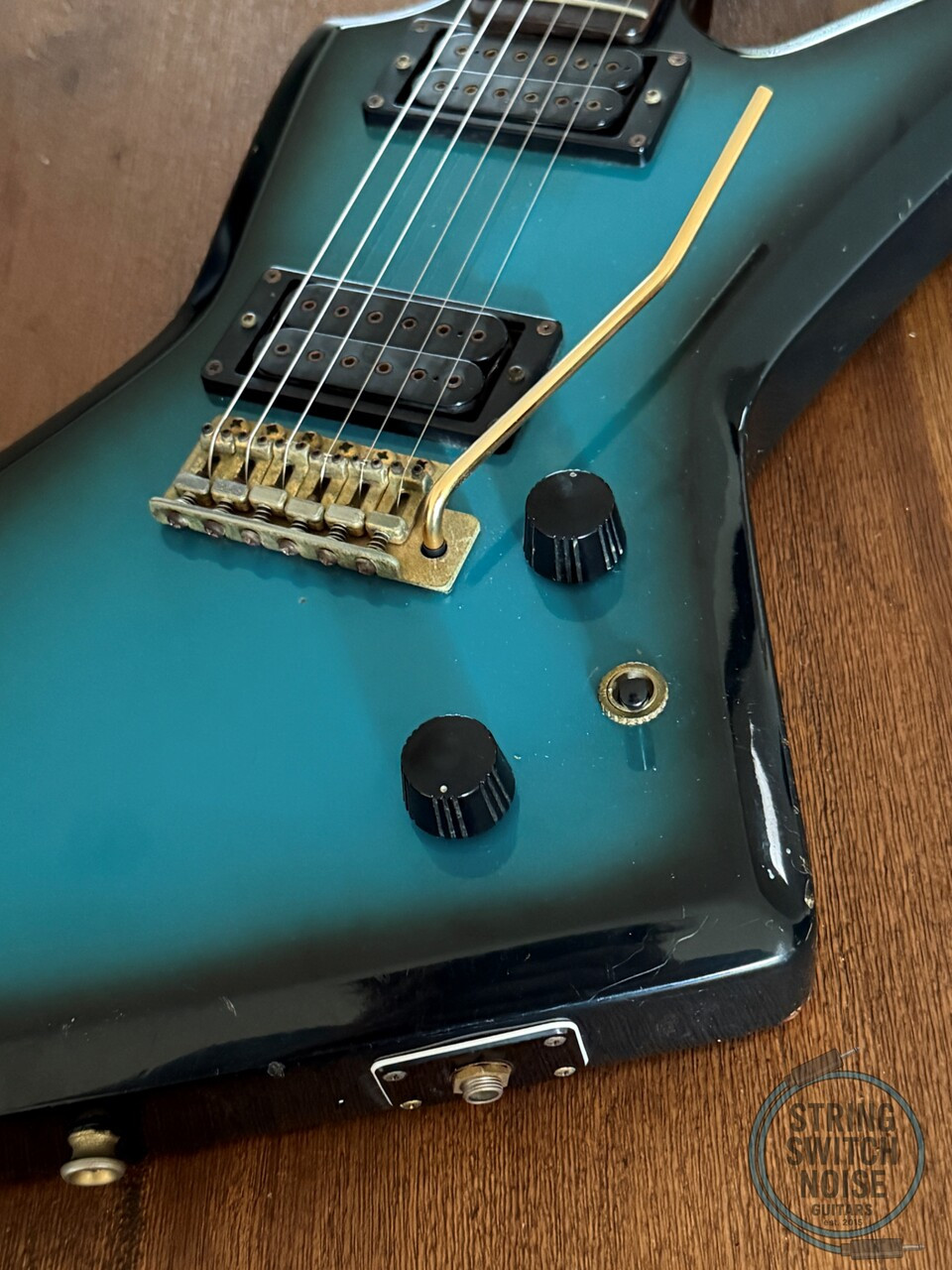 Aria Pro II, Explorer Guitar, ZZ Deluxe, Made in Japan, '83