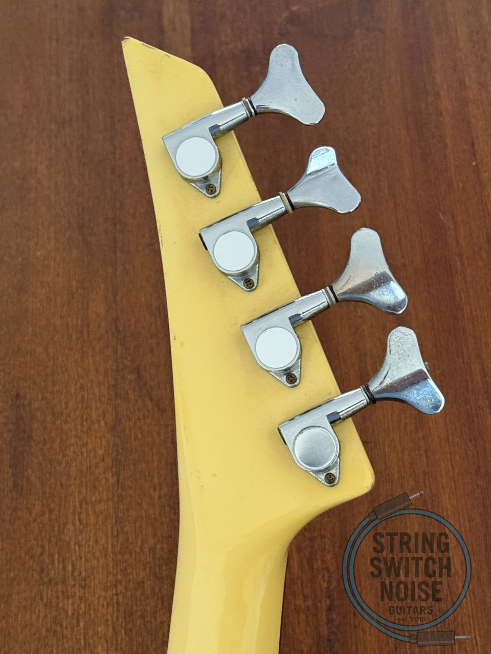 Fernandes, Explorer Bass, White, MIJ 1985, Model BXB-55