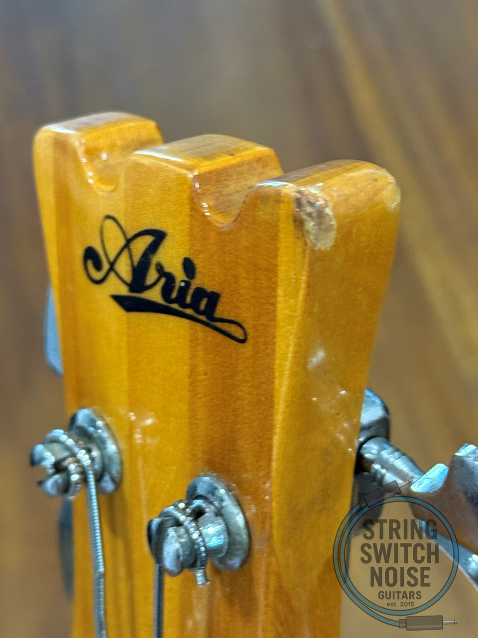 Aria Mosrite Bass Guitar, Sunburst, MIJ, 1968, Model 1720