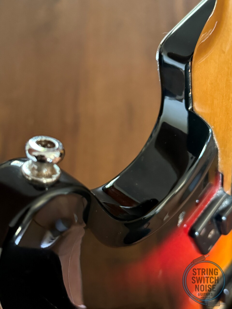 Aria Mosrite Bass Guitar, Sunburst, MIJ, 1968, Model 1720