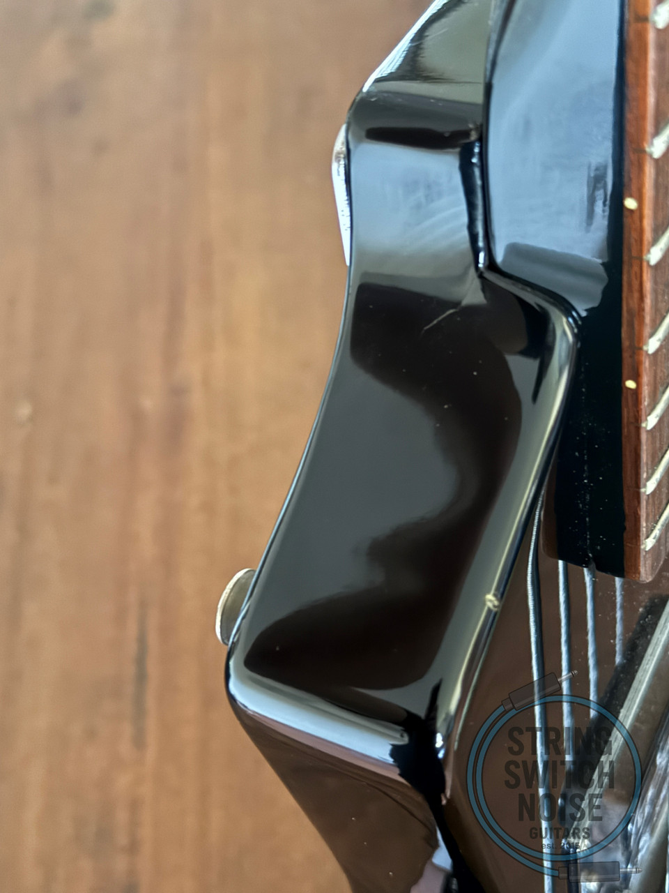 Fernandes, Explorer Bass, Black, MIJ 1986, Model BXB-55