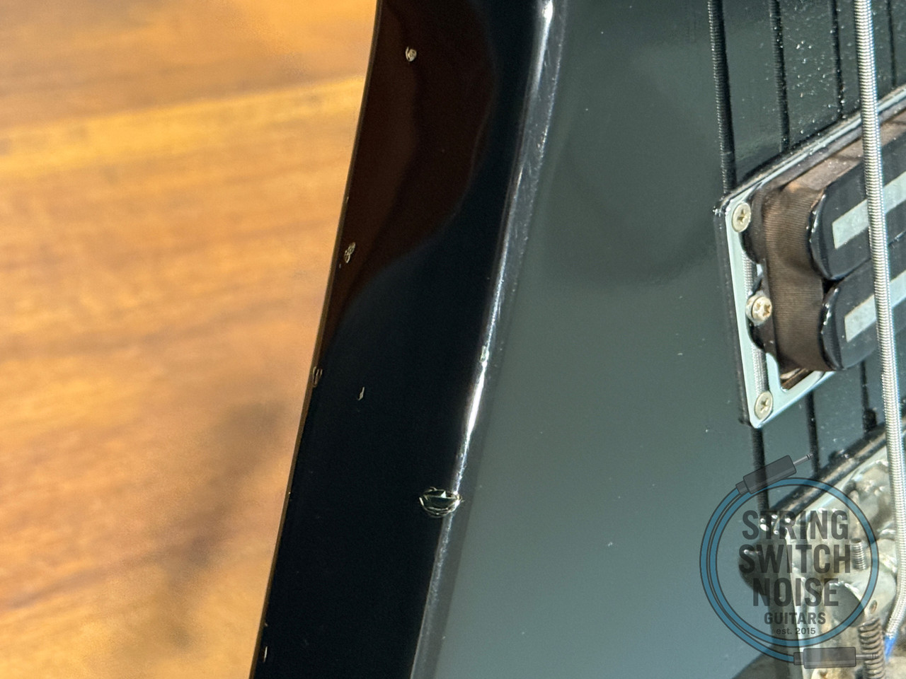 Fernandes, Explorer Bass, Black, MIJ 1986, Model BXB-55