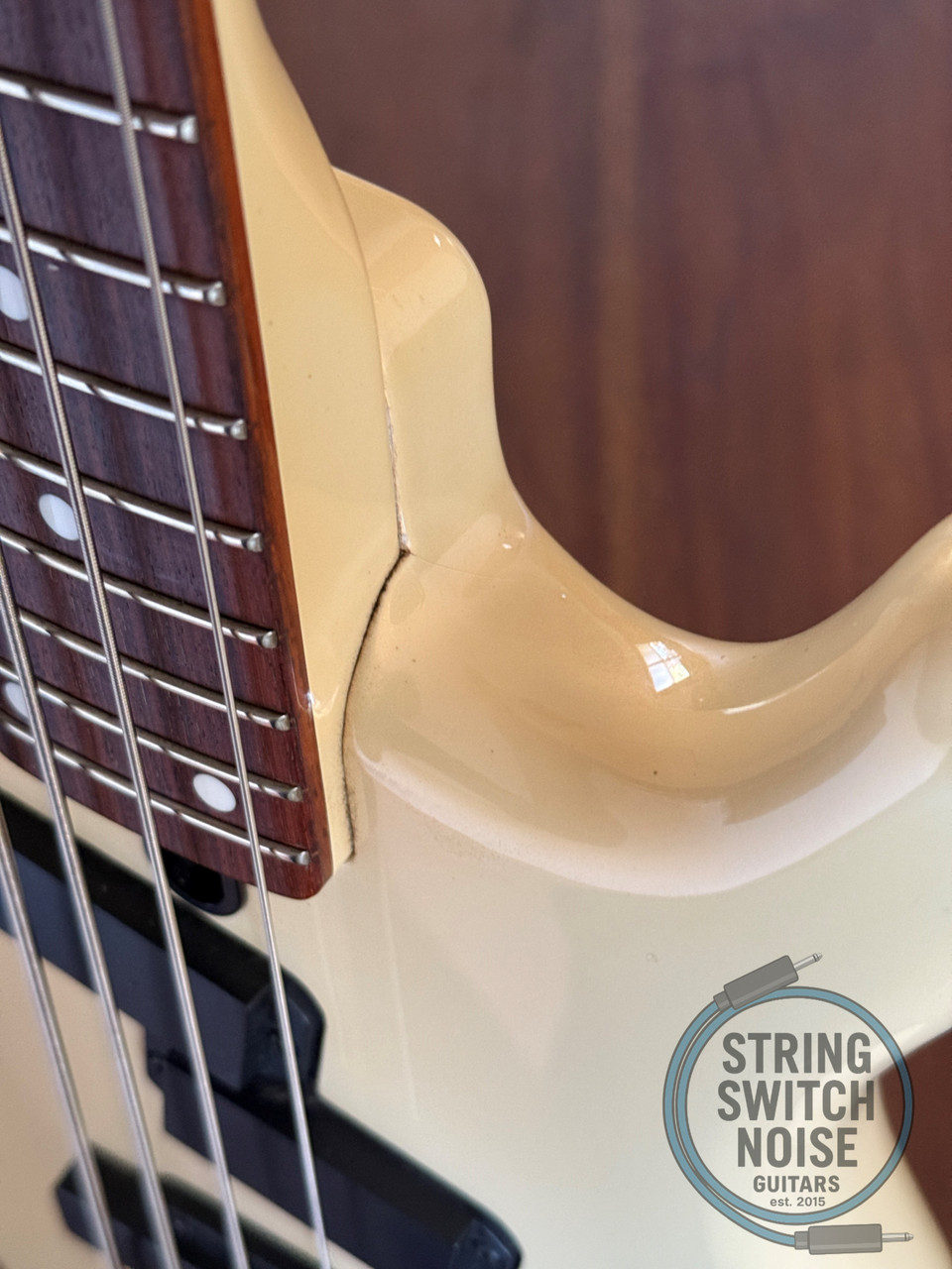 Yamaha Motion B Bass, MB III Special Edition, Pearl White, P/J, 32”, 1997