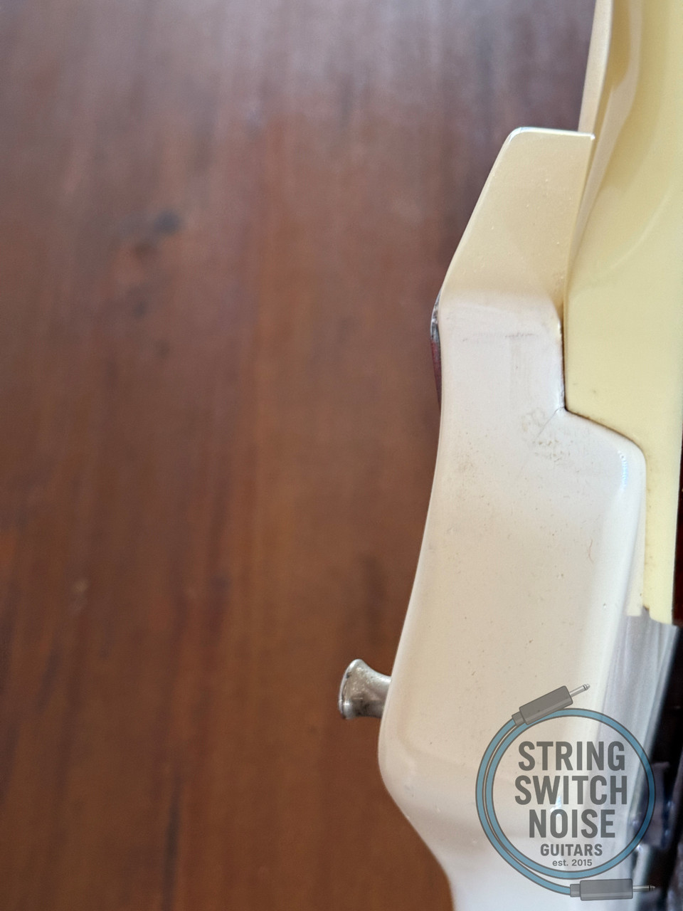 Fernandes, Explorer Bass, White, MIJ 1986, Model BXB-55