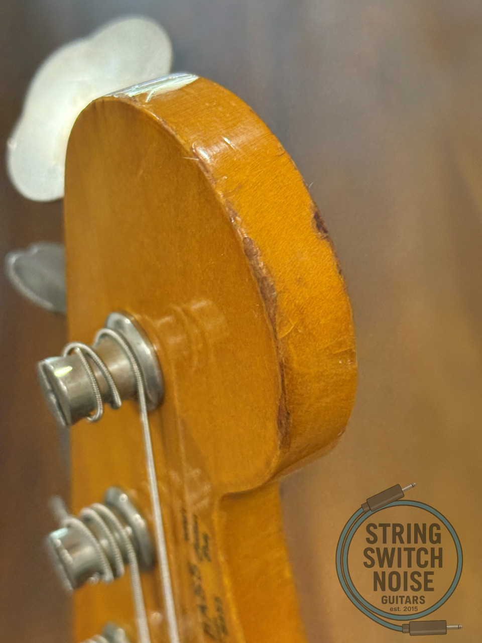 Fender Jazz Bass, ‘62, 3 Tone Sunburst, 1993, Black Guard