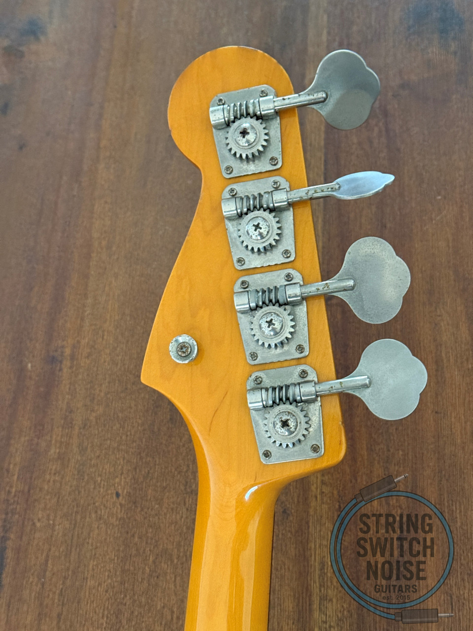 Fender Jazz Bass, ‘62, 3 Tone Sunburst, 1993, Black Guard